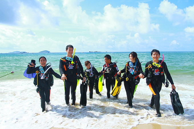 PADI开放水域潜水员课程OW_三亚潜水技术培训中心_德贝潜水